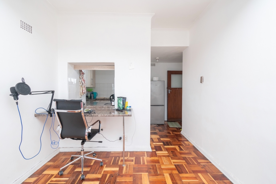 1 Bedroom Property for Sale in Constantia Western Cape